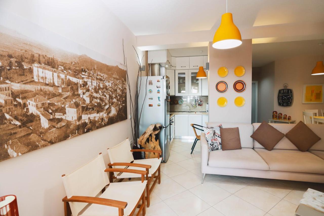 Large Apartment Near The Seaside Boulevard Lungomare Вльора Екстер'єр фото