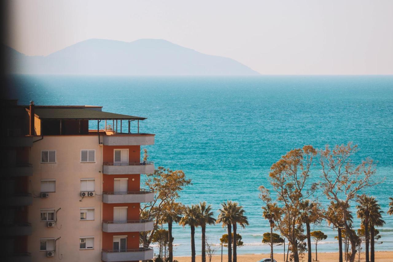 Large Apartment Near The Seaside Boulevard Lungomare Вльора Екстер'єр фото