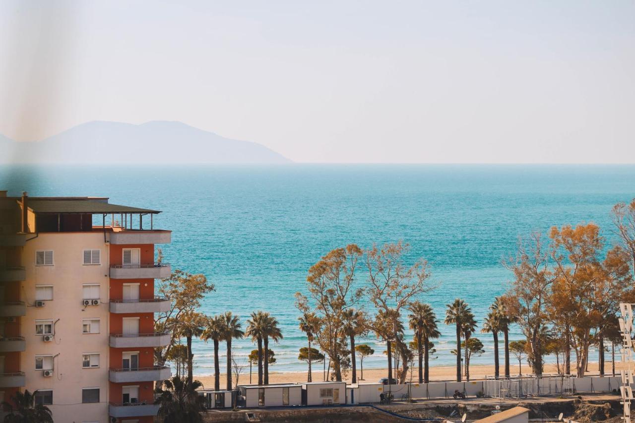 Large Apartment Near The Seaside Boulevard Lungomare Вльора Екстер'єр фото